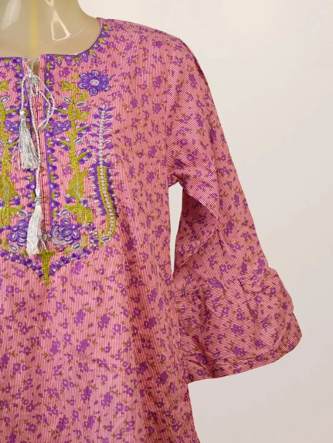 Lavender Leaf Kurti with Thread Embroidery & Flared Sleeves