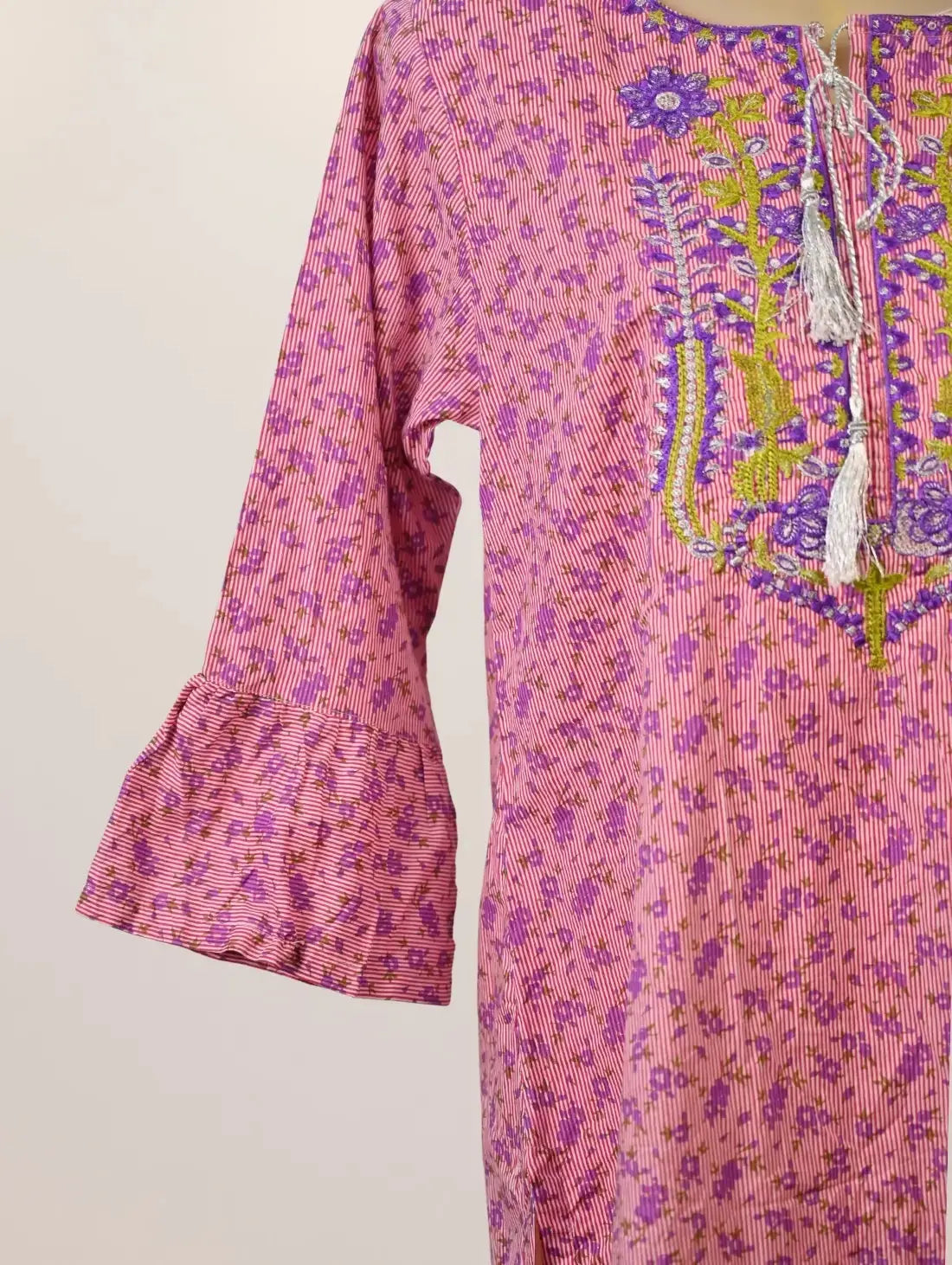 Lavender Leaf Kurti with Thread Embroidery & Flared Sleeves